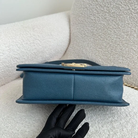 Chanel Leboy Medium Caviar Blue Handbag GHW series 23 - Picture 14 of 16